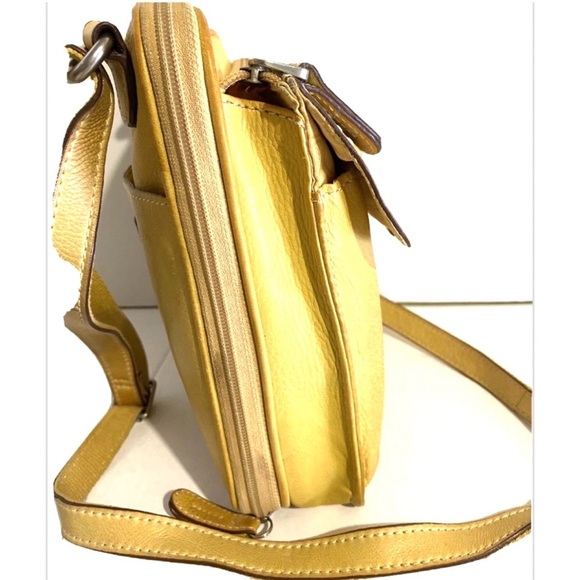 Fossil Mustard Yellow Leather Crossbody Bag - Picture 7 of 10